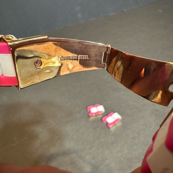 Marc by Marc Jacobs watch NEW pink and gold watch with extra links NWOB - Picture 7 of 8